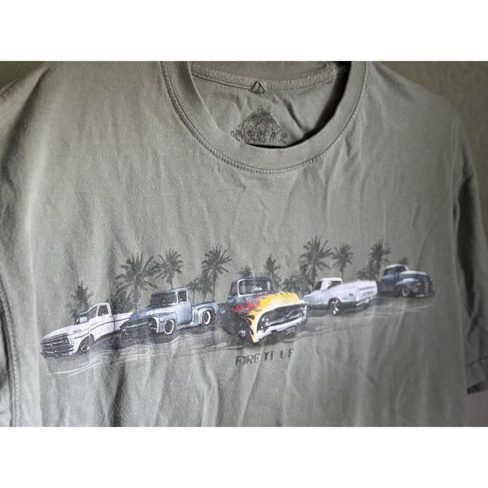 Newport Blue Mens XL Green‎ Fire It Up Vintage Classic Truck Graphic T-Shirt